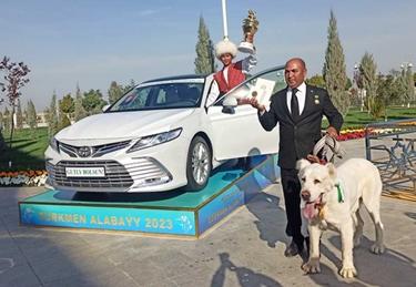 Turkmenistan Selects Bravest Alabai Dog of the Year - News Central Asia ...